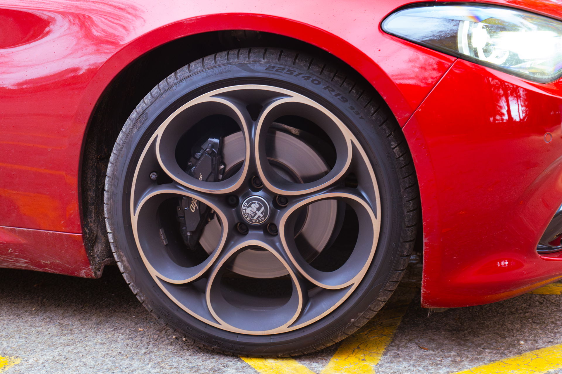 Alfa Romeo Giulia Intensa Front Wheel