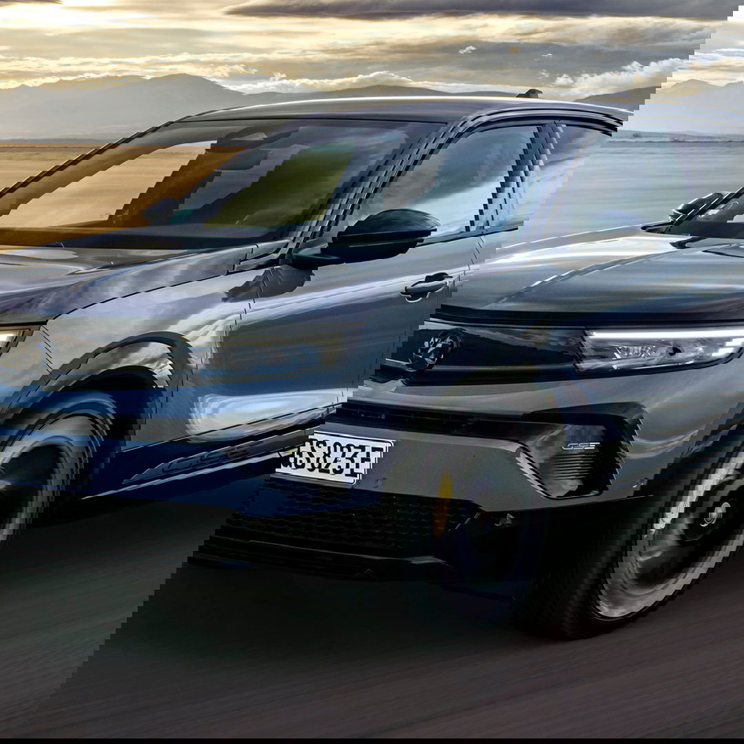 2025 Vauxhall Mokka GSE, front