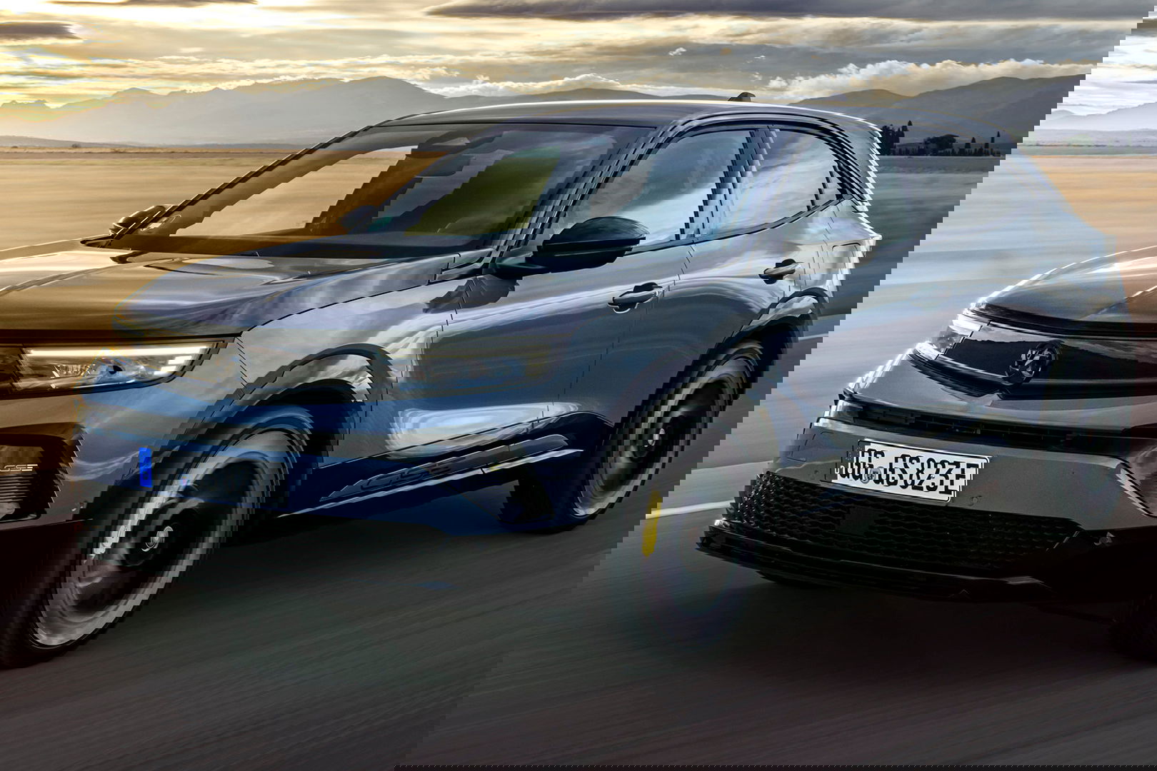 2025 Vauxhall Mokka GSE, front