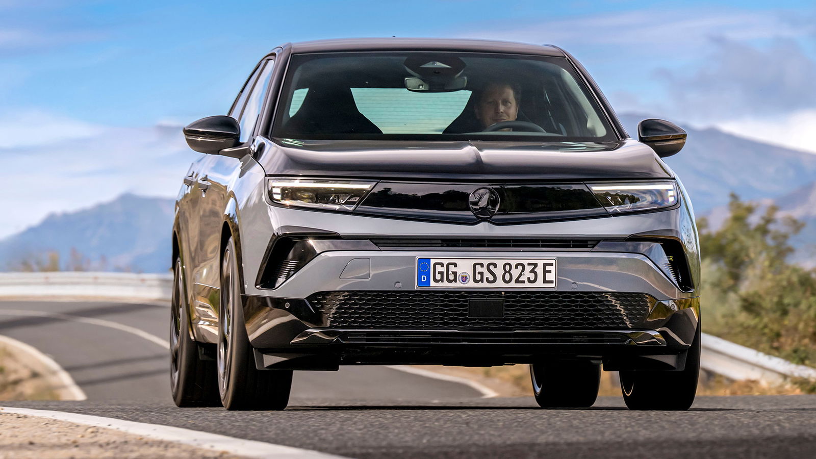 2025 Vauxhall Mokka GSE, front