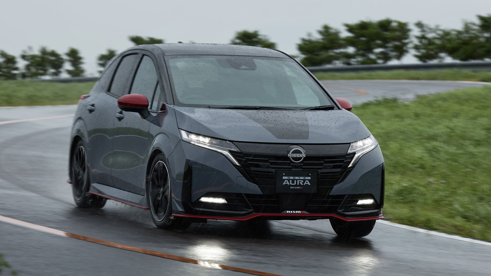 Nissan Note Aura Nismo - front