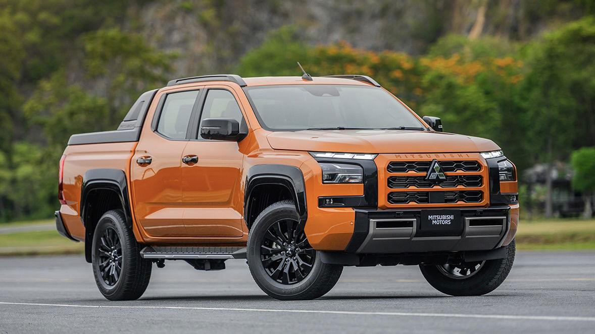 Mitsubishi L200 - front