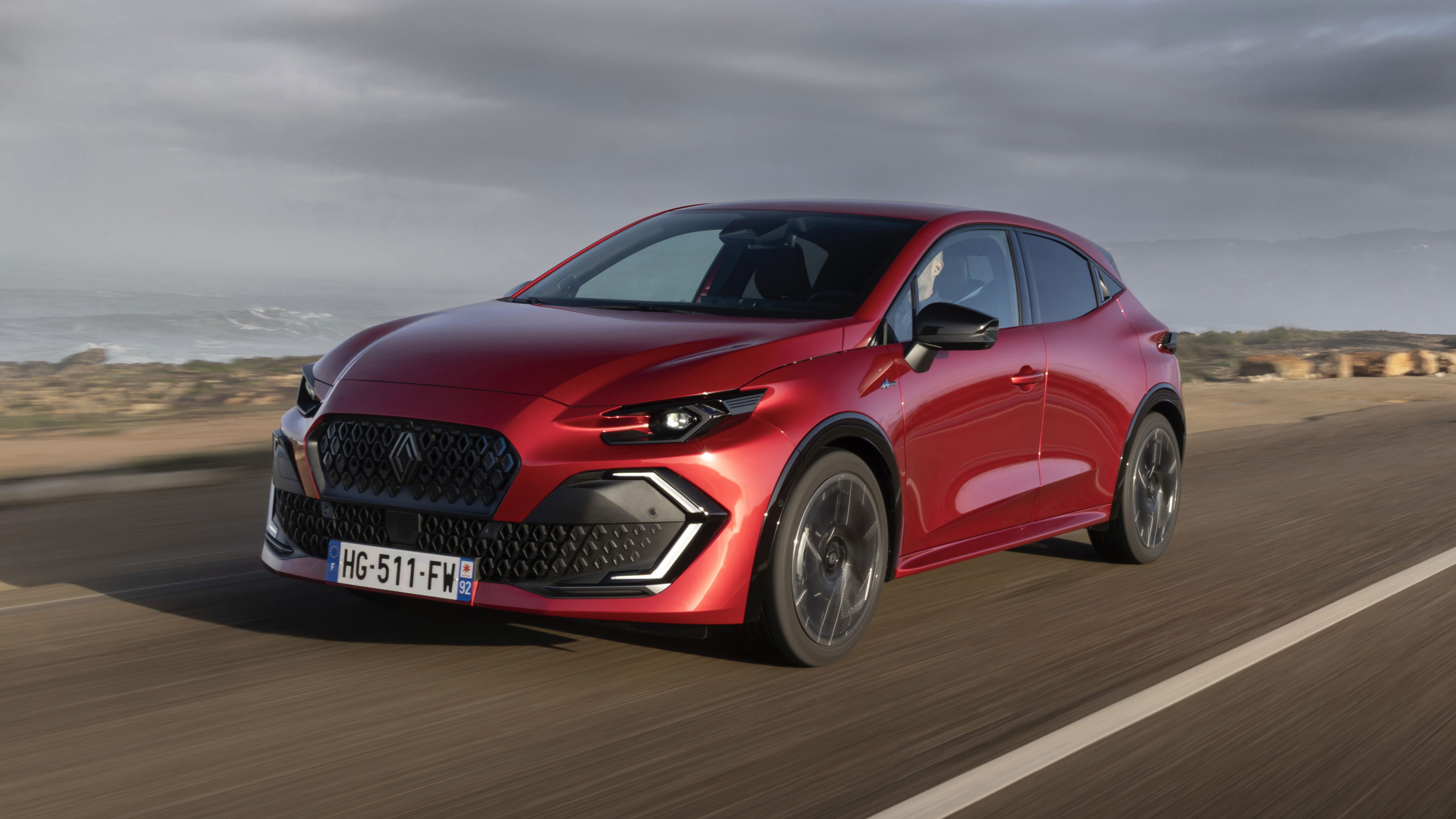 Renault Clio Mk6 - front, driving