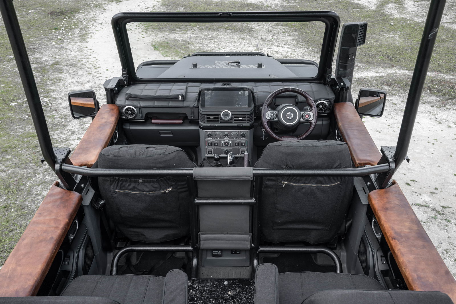 Ineos Grenadier Game Viewer - interior