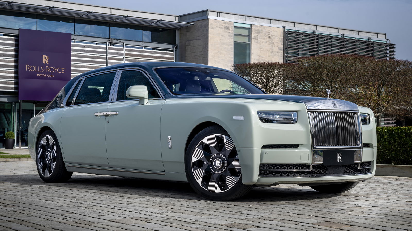 Rolls-Royce Phantom
