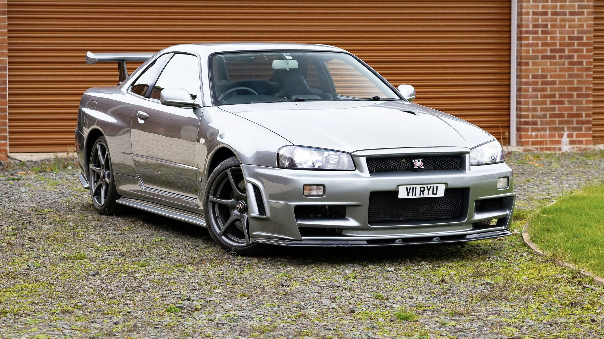 Kick Off 2026 Right With This Stunning Nissan Skyline GT-R V-Spec