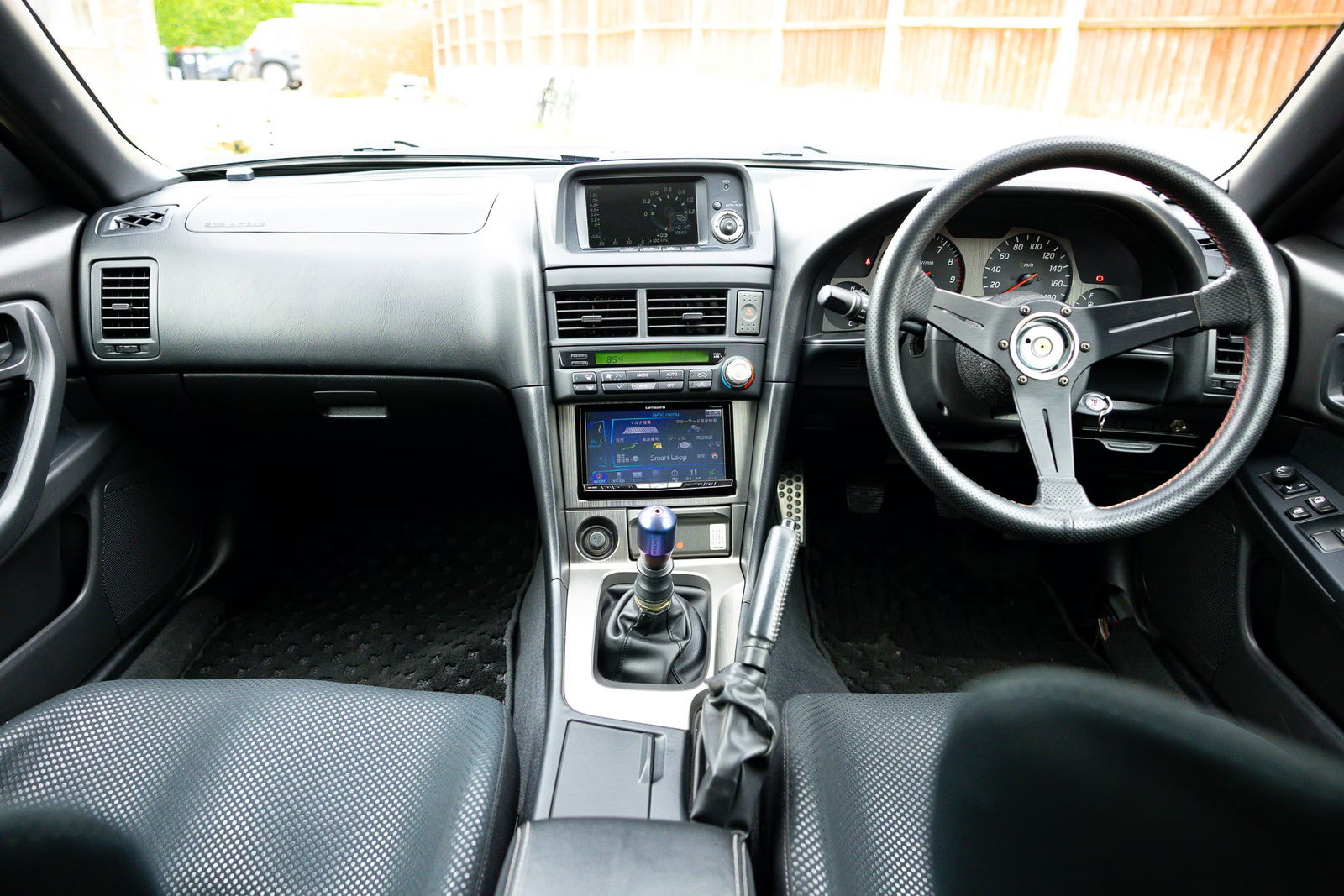 Nissan Skyline GT-R V-Spec II - interior