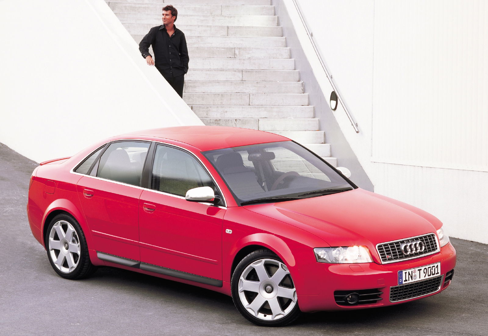 6 Ordinary Cars That Share Engines With Exotics