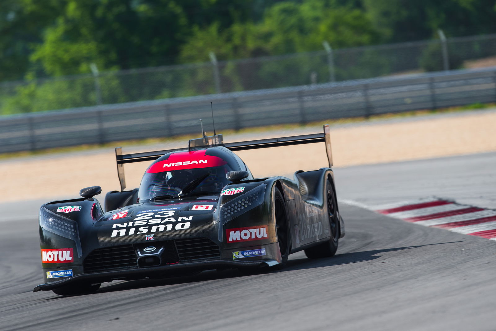 6 Reasons Why We're Giving This FWD Nissan Race Car Mad Respect