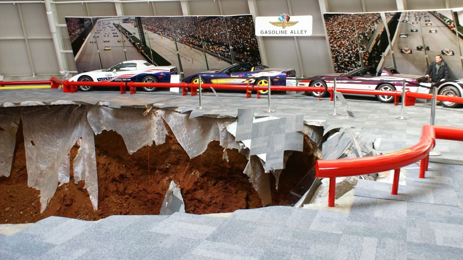 The National Corvette Museum Is 'Preserving' The Sinkhole That Swallowed Eight Cars 