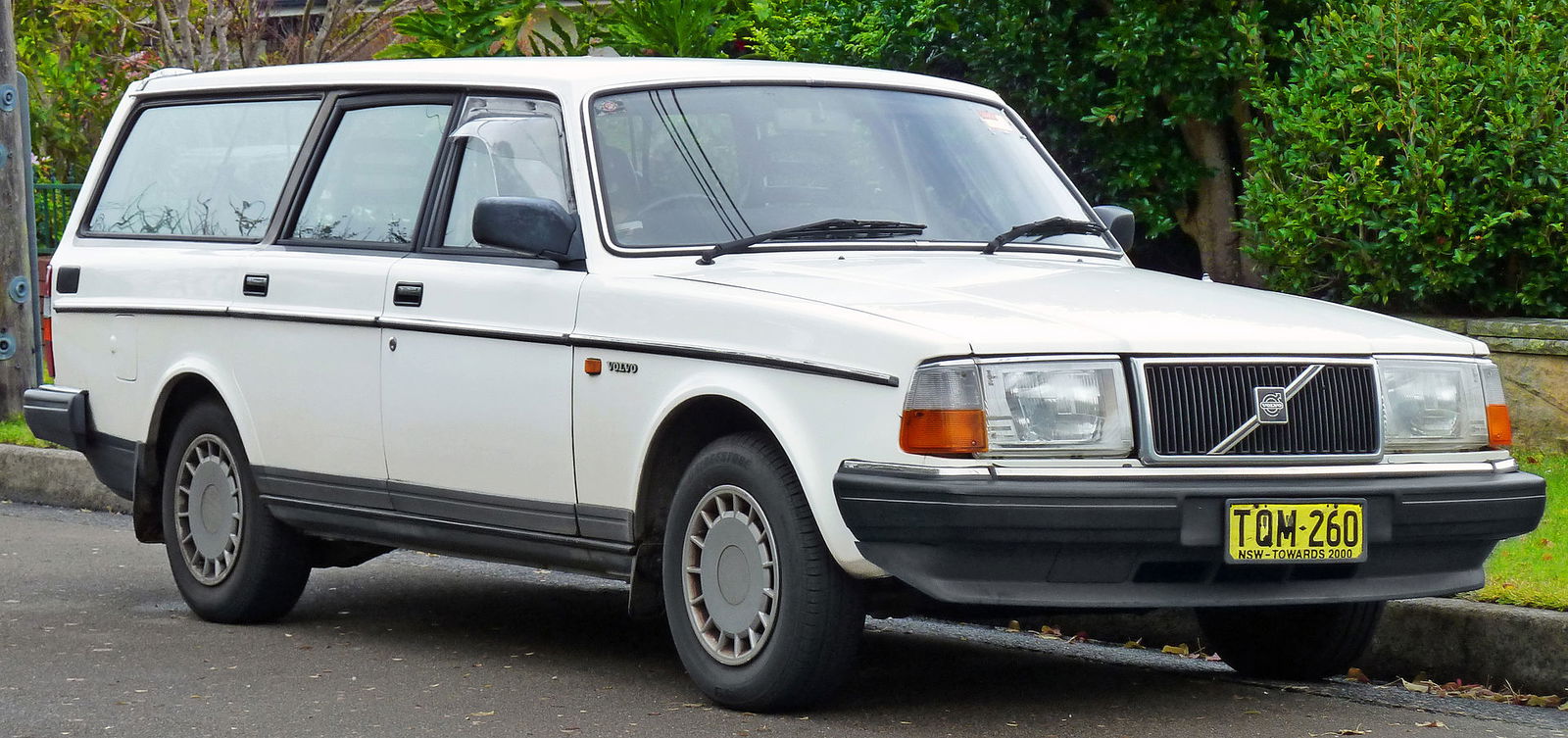 8 Cars You Can Rely On To Survive Jurassic World