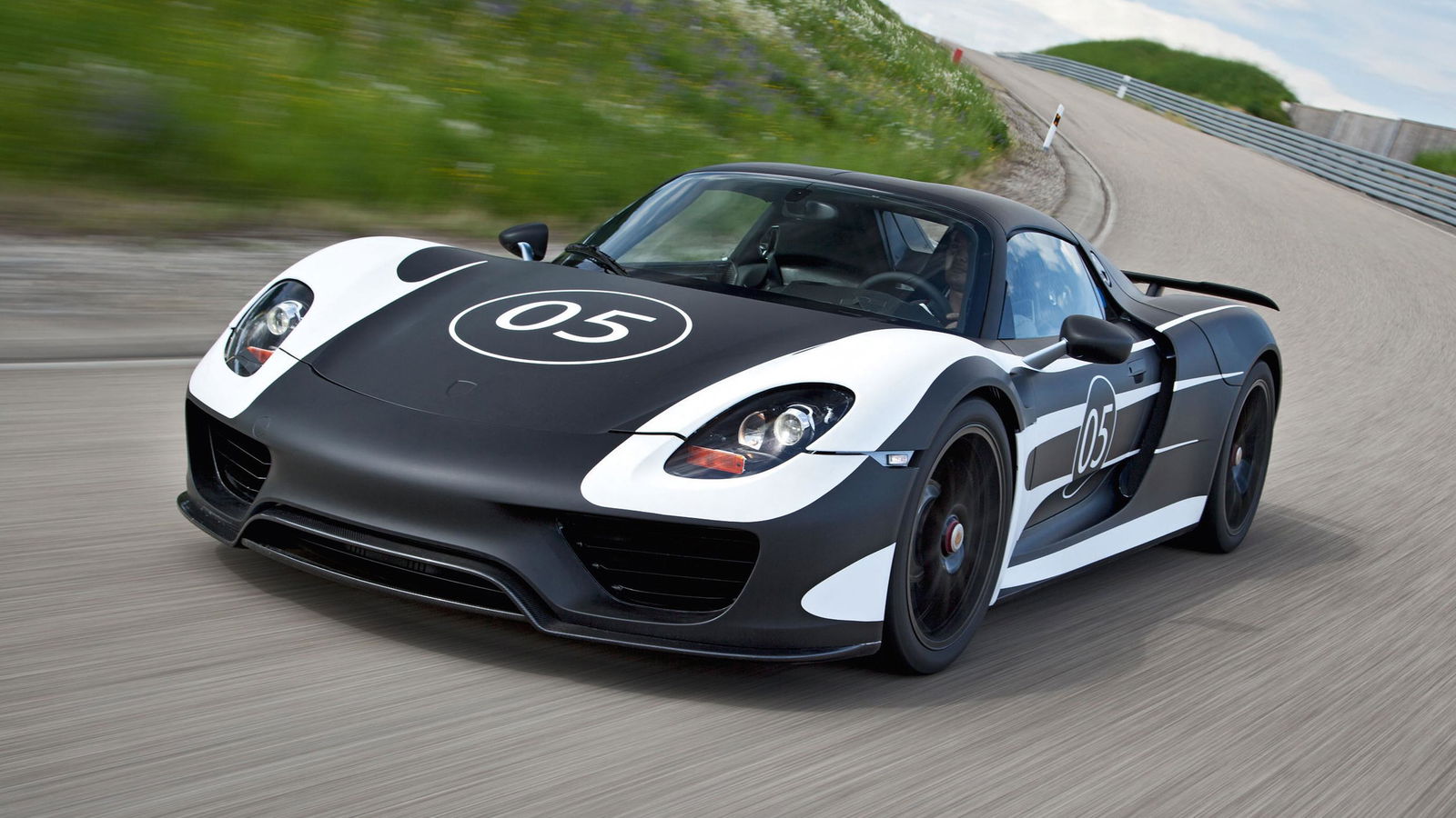 The Porsche 960 Supercar Will Be Here In 2019 With A Flat-Eight Heart