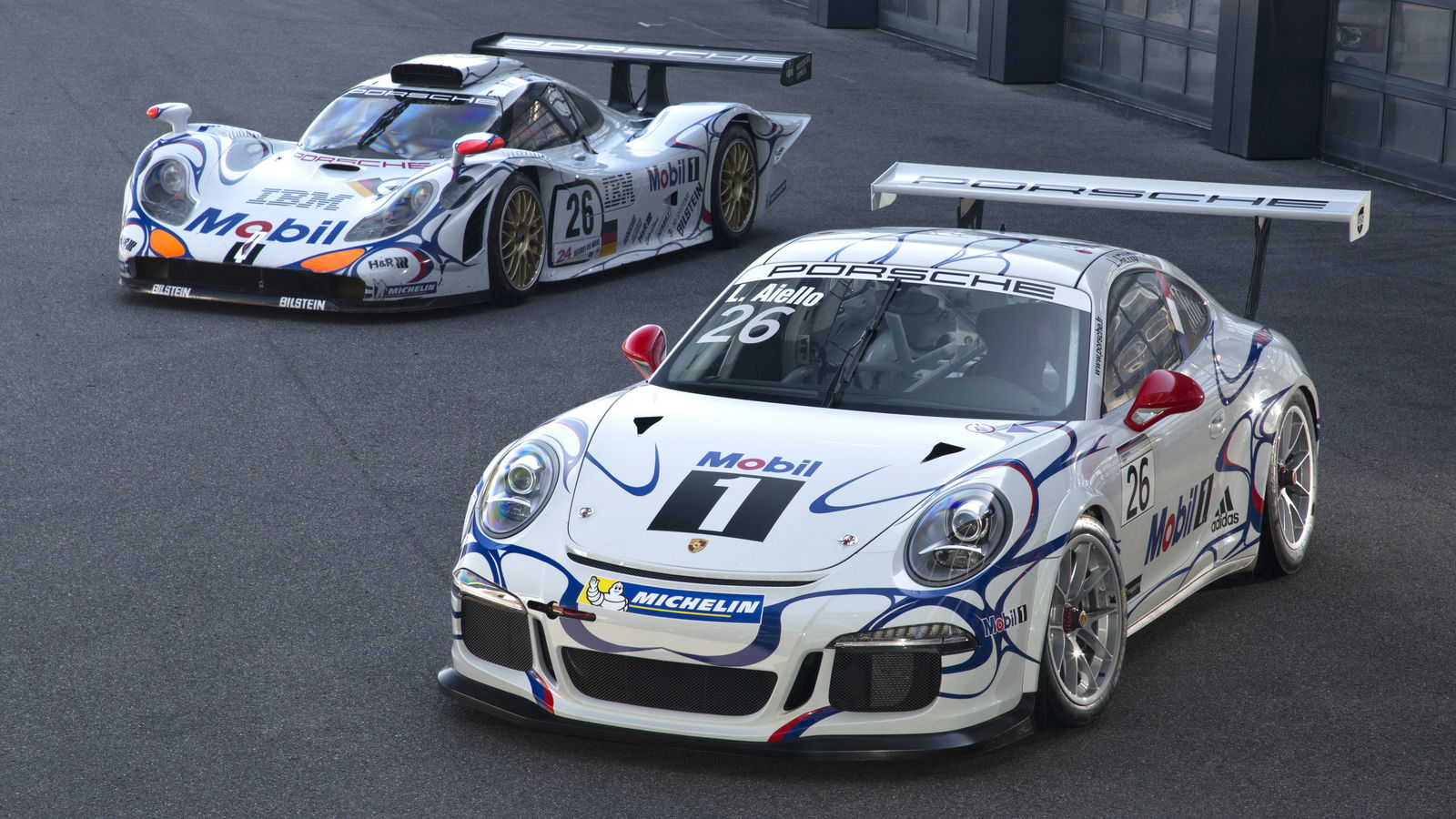 This Porsche 911 GT1 And GT3 Pic Is The Perfect Porsche Porn For Your Desktop 