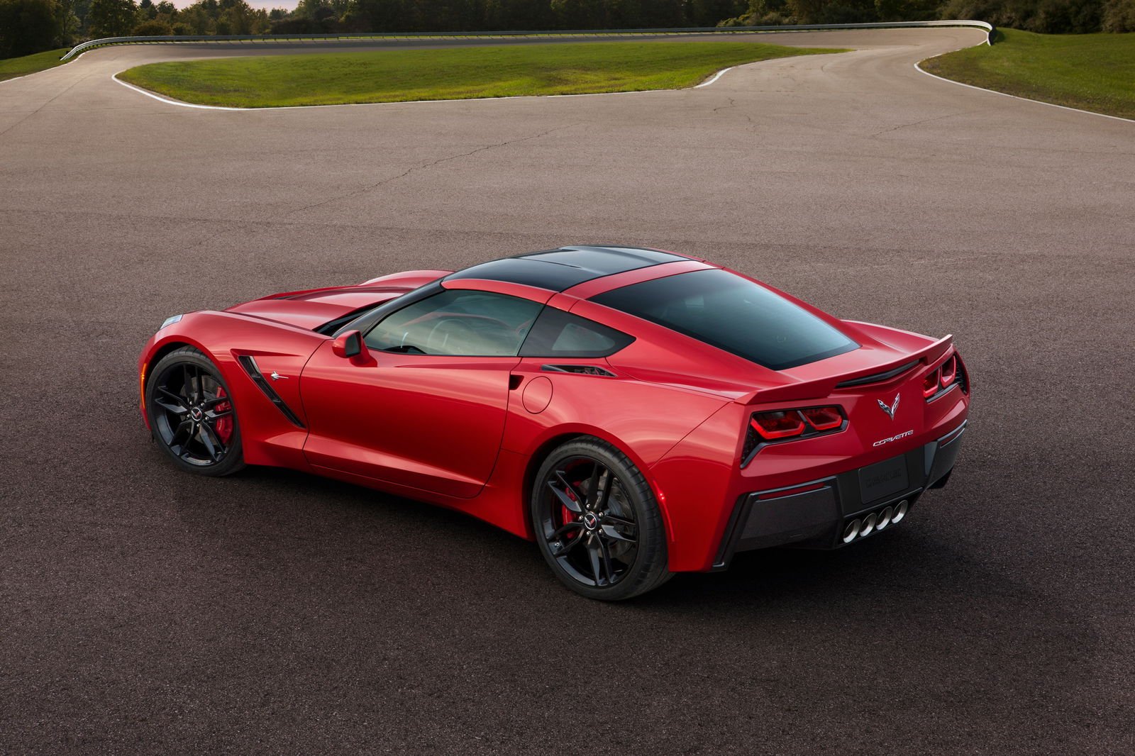 Engineering Explained: 7 Reasons Why The C7 Corvette Proves America Can Build A Real Sports Car
