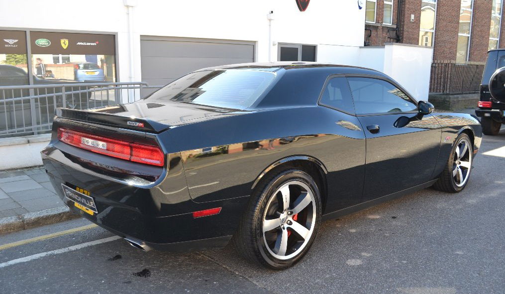 A Dodge Challenger SRT8 Will Let You Live Out Your 'Murican Muscle Car Dreams