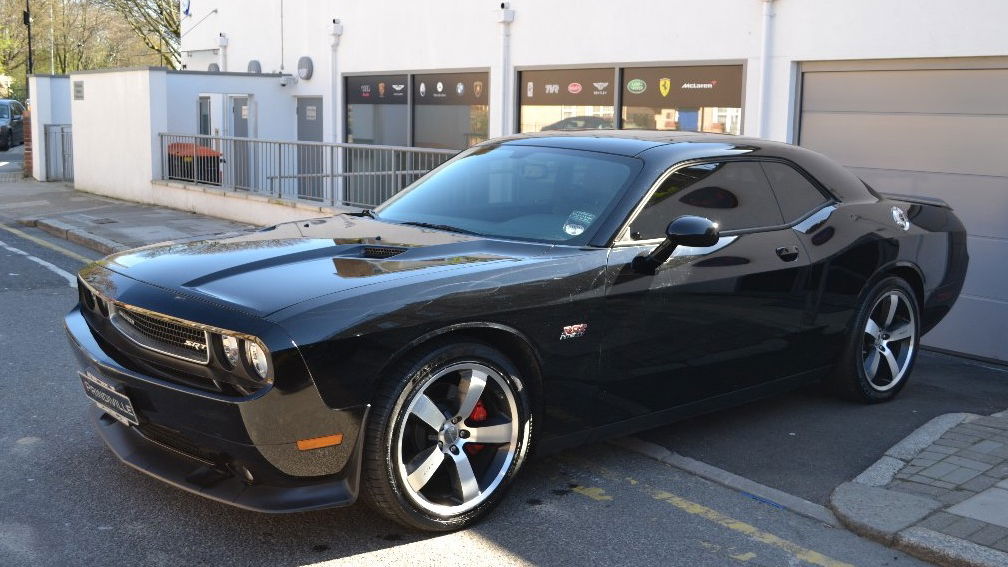 A Dodge Challenger SRT8 Will Let You Live Out Your 'Murican Muscle Car Dreams
