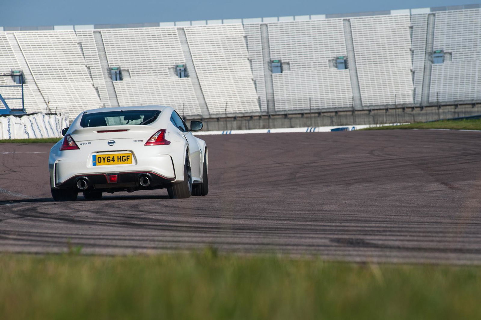 8 Reasons Why Nissan Z Cars Are Brilliant