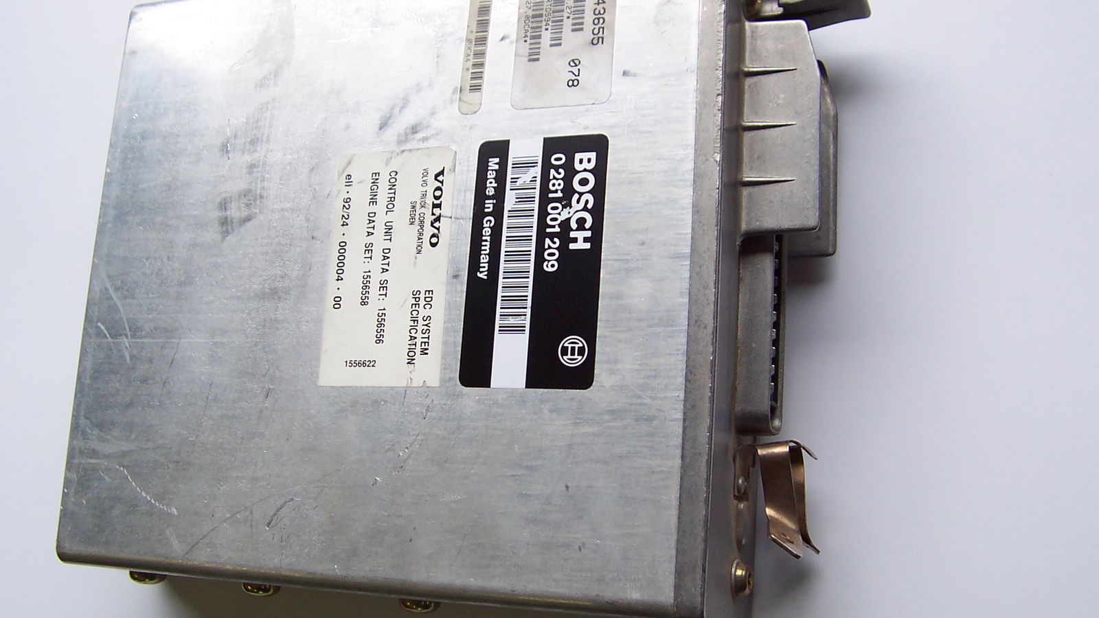 Manufacturers Are Trying To Make It Illegal For Us To Work On Our Own Rides