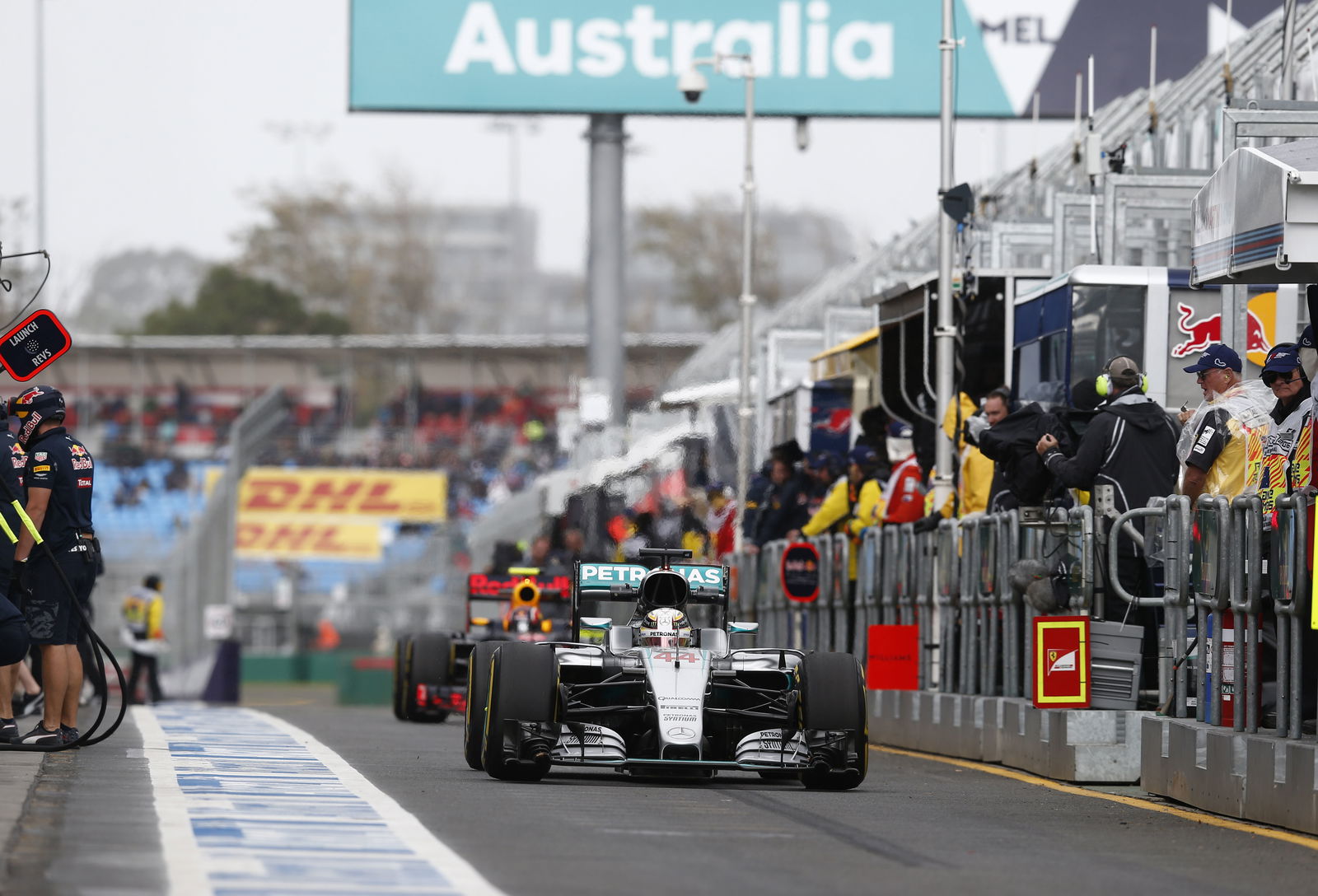 11 Brilliant Moments From The Mad Australian Grand Prix