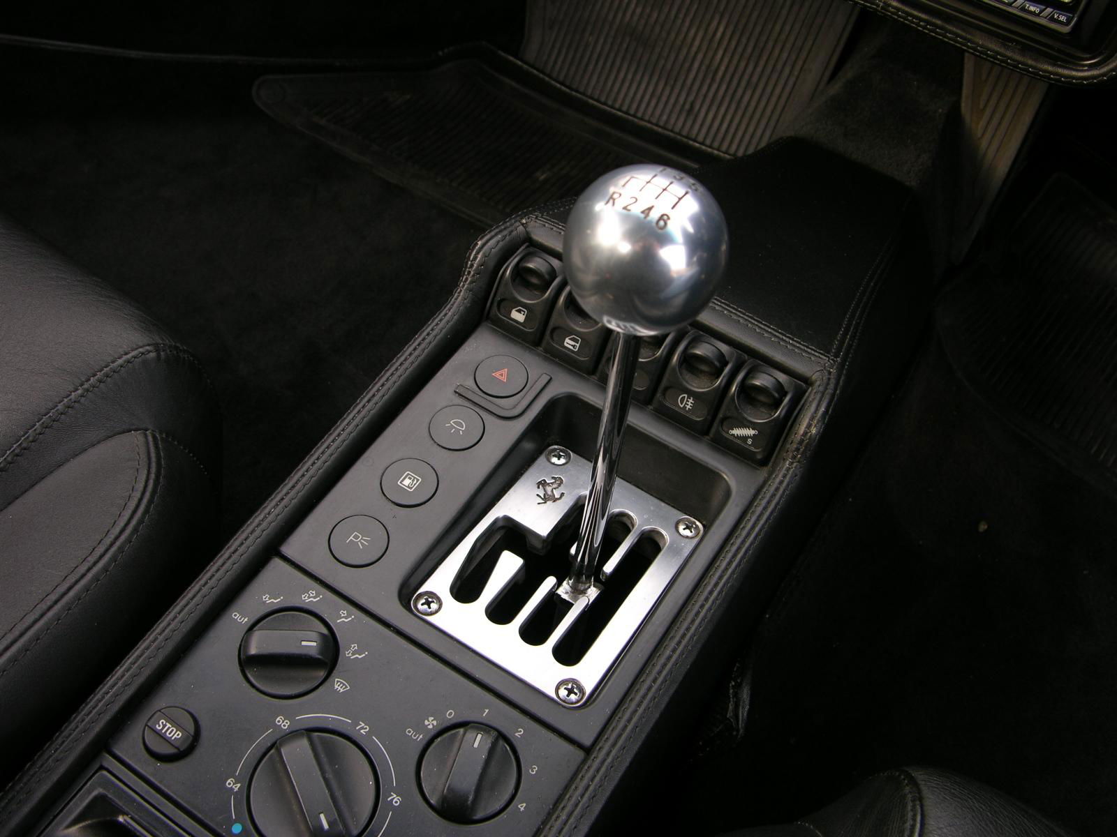 5 Old-School Innovations We Desperately Want Back In Modern Cars