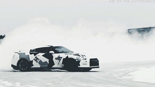 How NOT to drive at the Nürburgring when it's WET and Rainy.