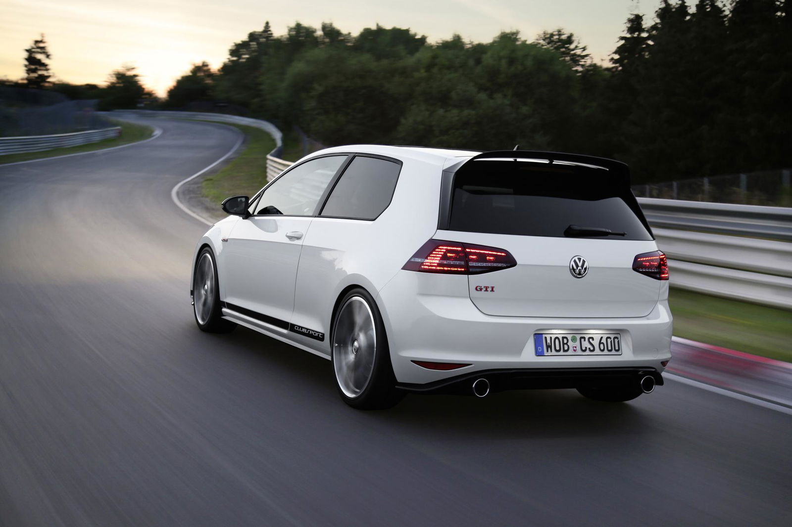 The VW Golf GTI Clubsport Is A 286bhp Birthday Celebration