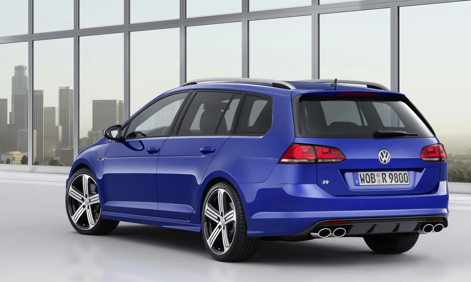 The VW Golf R Estate Is A 296bhp Four-Wheel Drive Super Wagon