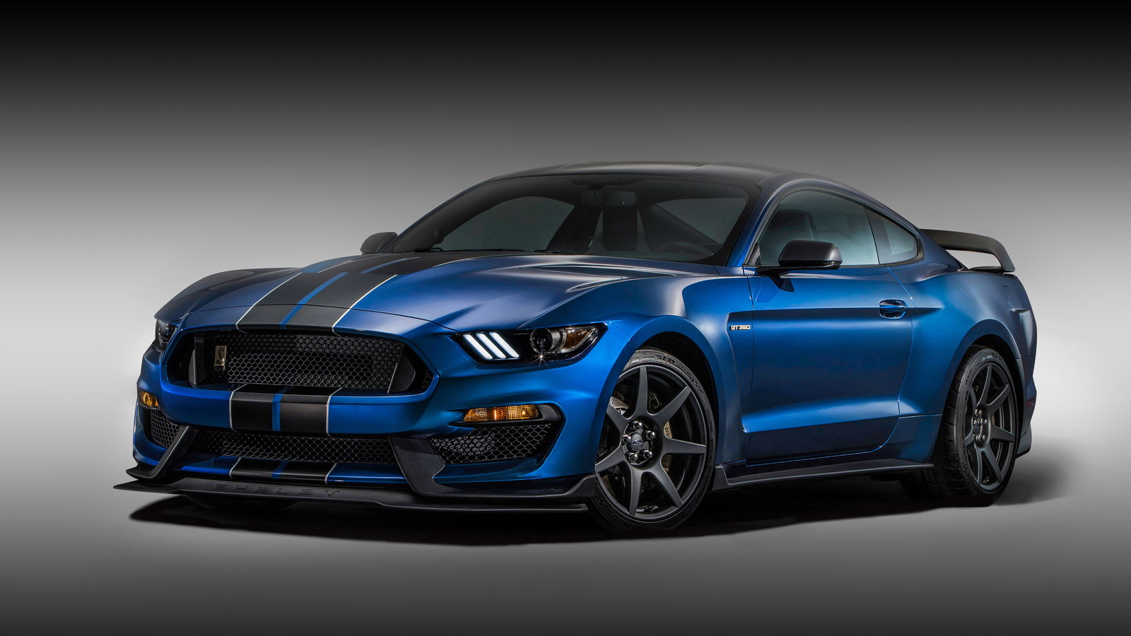 The Shelby Mustang GT350R Is The Best Car Of 2015 According To You