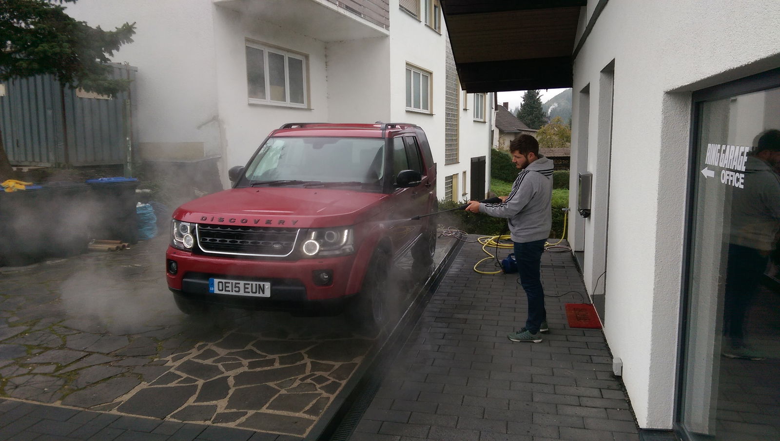 13 Things I Learned About The Land Rover Discovery On A Crazy 1000-Mile European Road Trip
