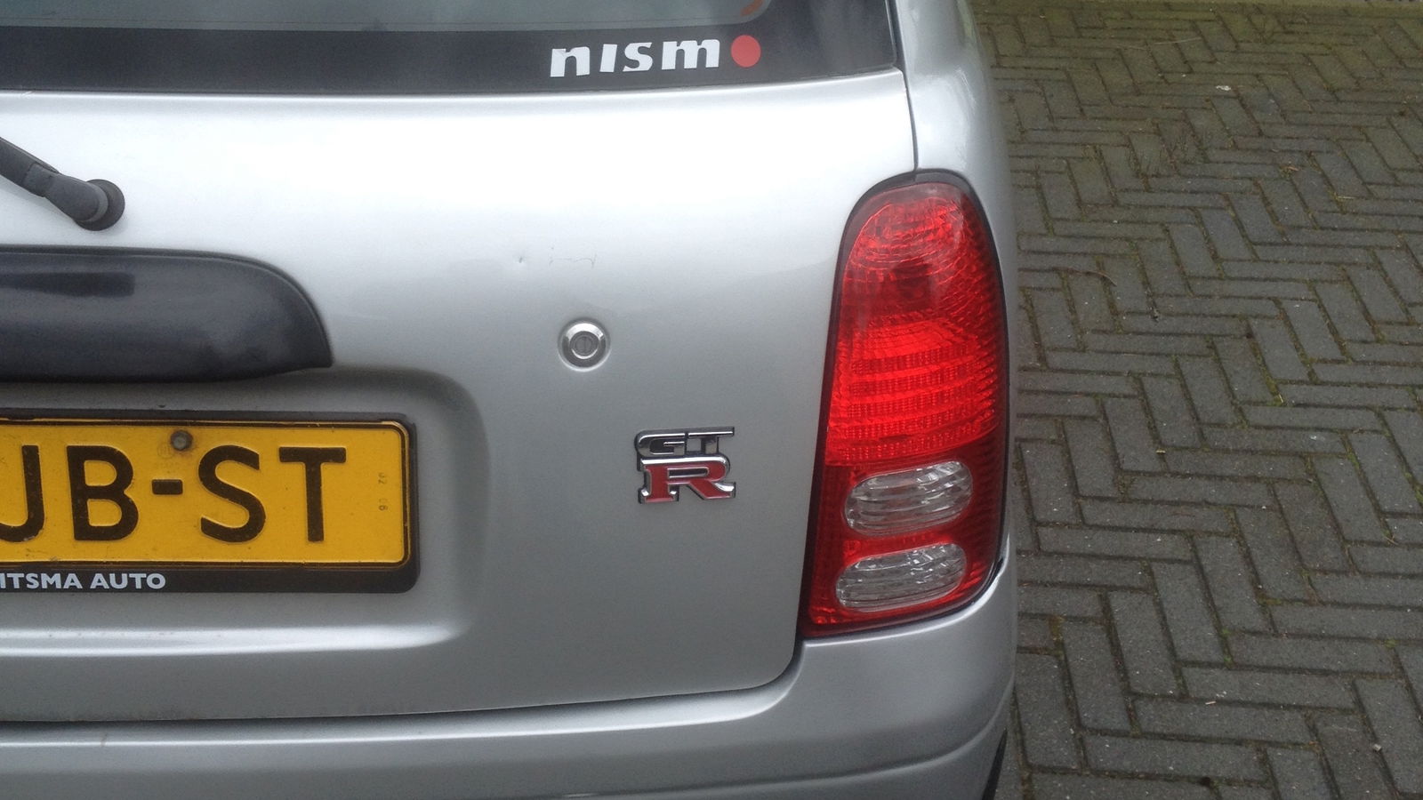 10 Fake Badging Fails That'll Make You Weep For Humanity