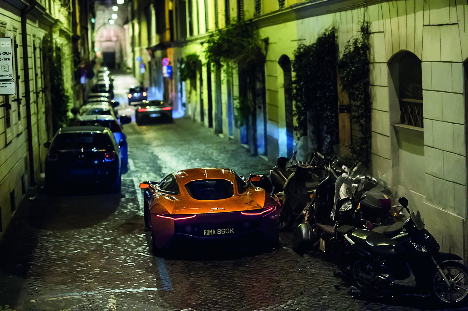 Which Spectre Car Is Cooler? Aston Martin DB10 Or Jaguar C-X75