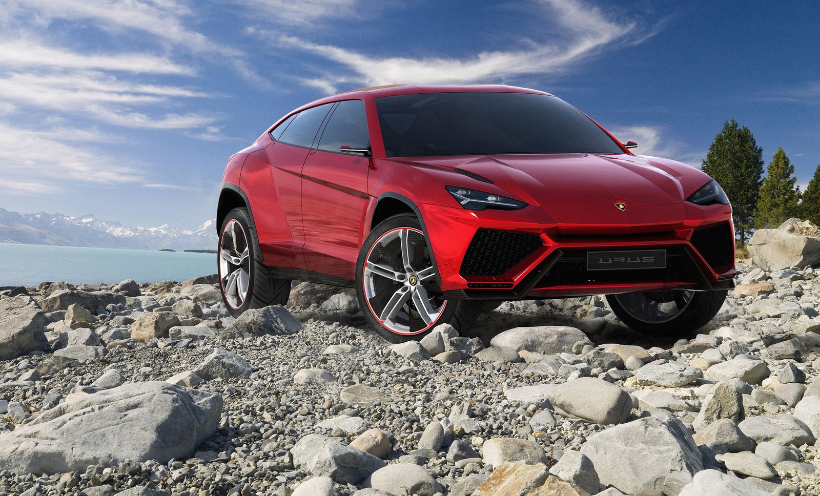 The Lamborghini Urus' 48-Volt Electrics Are An Anti-Roll Miracle