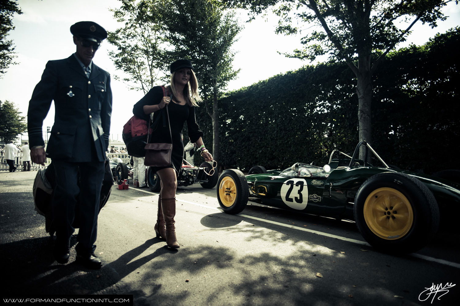 25 Stunning Pictures That Perfectly Capture The Goodwood Revival Spirit 