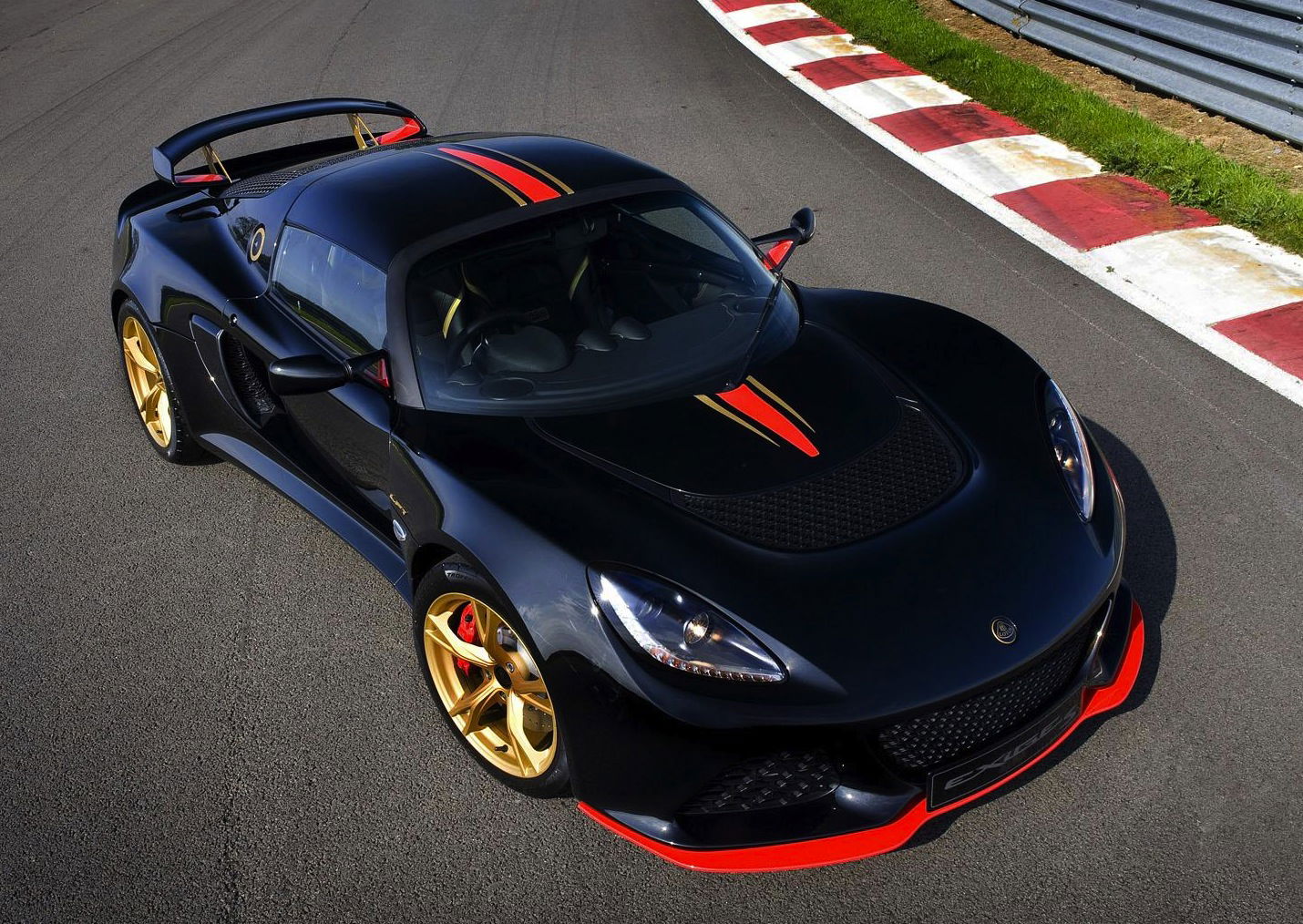 VW's Clever Advert Will Make You Think Twice About Texting While Driving 