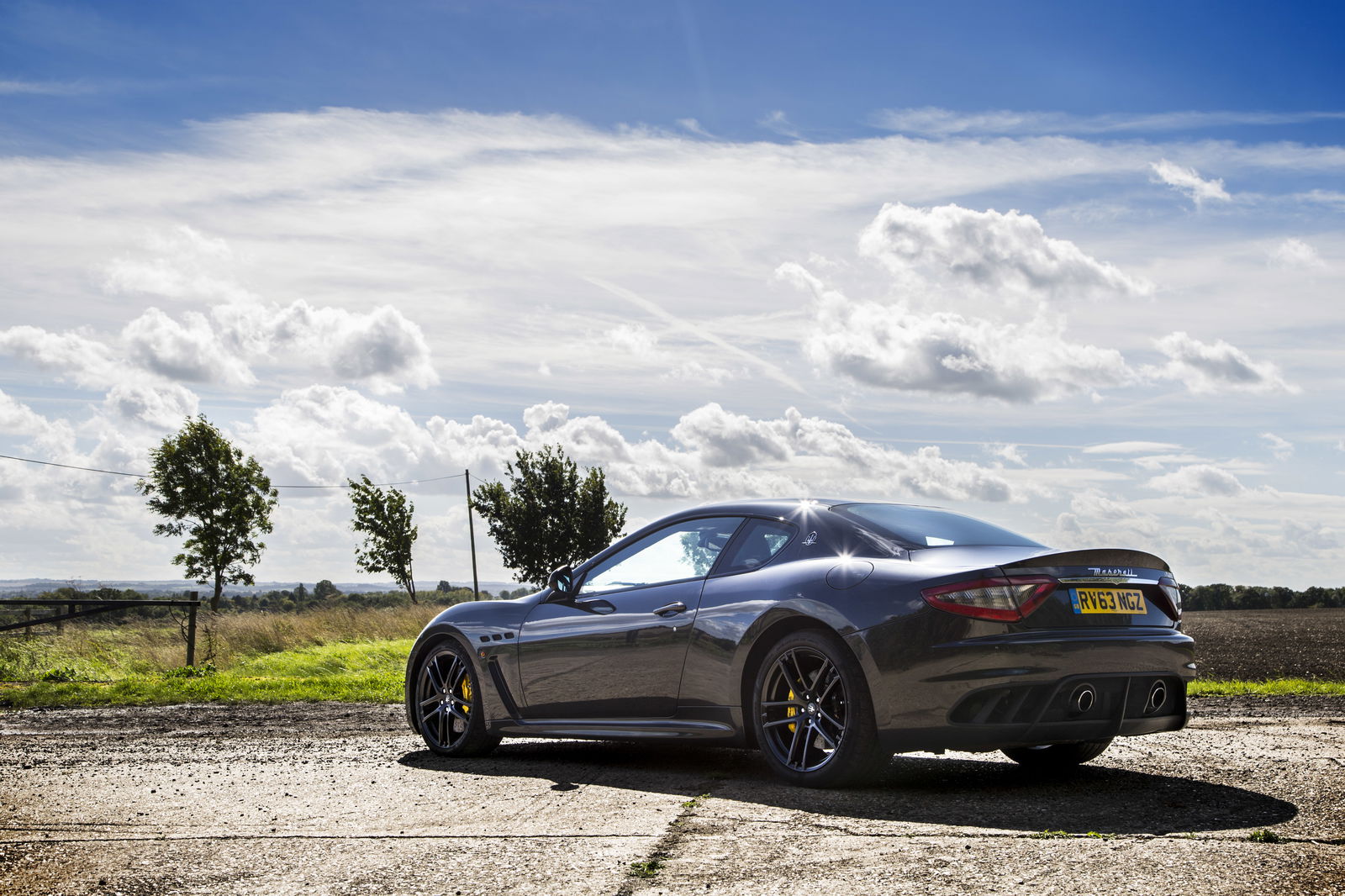 3 Incredible Cars That Blew Us Away Most In 2015