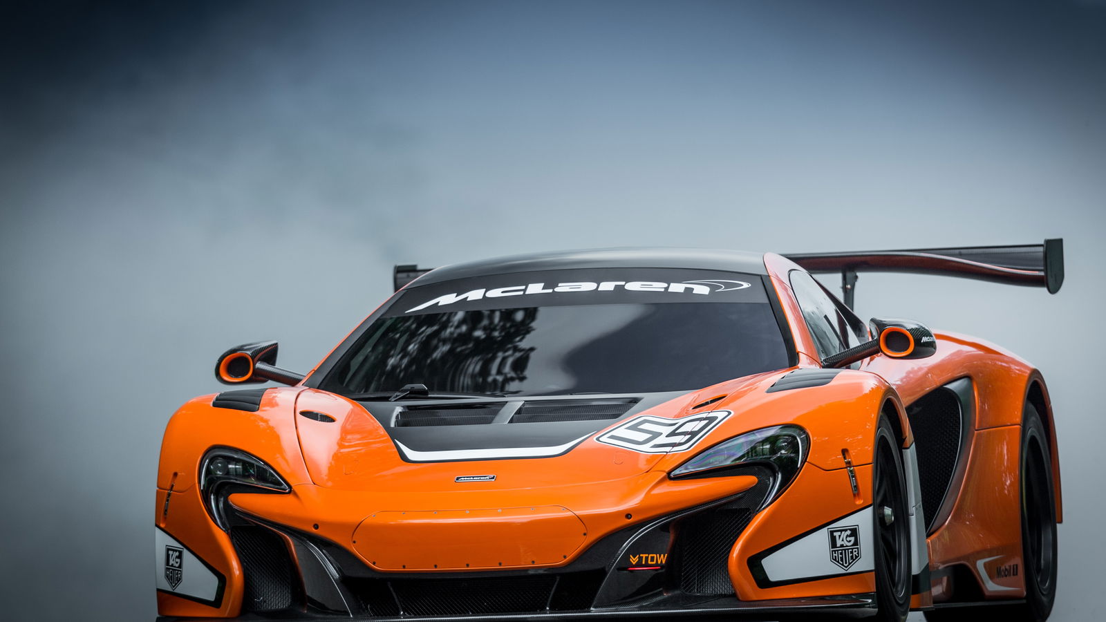 Here Are Six Drool-Worthy Pics Of The Incredible McLaren 650S GT3 