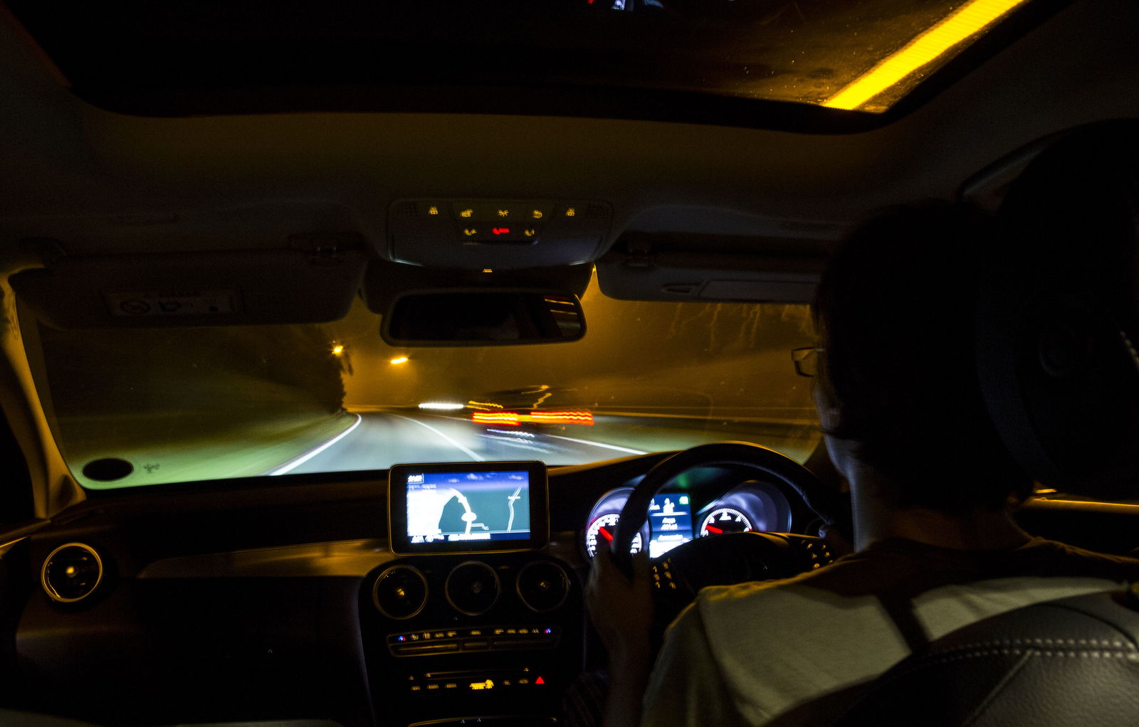 A Mercedes C-Class Is One Of The Best Ways To Make A 5am Drive Through London Bearable