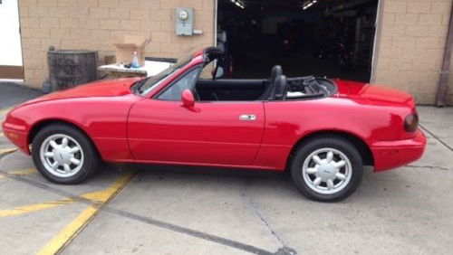 Now's Your Chance To Buy A Box-Fresh Mk1 Mazda MX-5 With 300 Genuine Miles