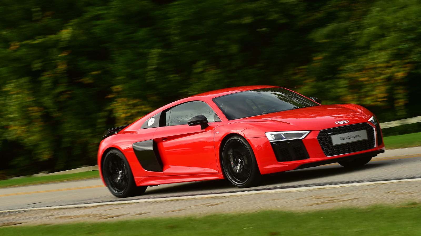 3 Incredible Cars That Blew Us Away Most In 2015