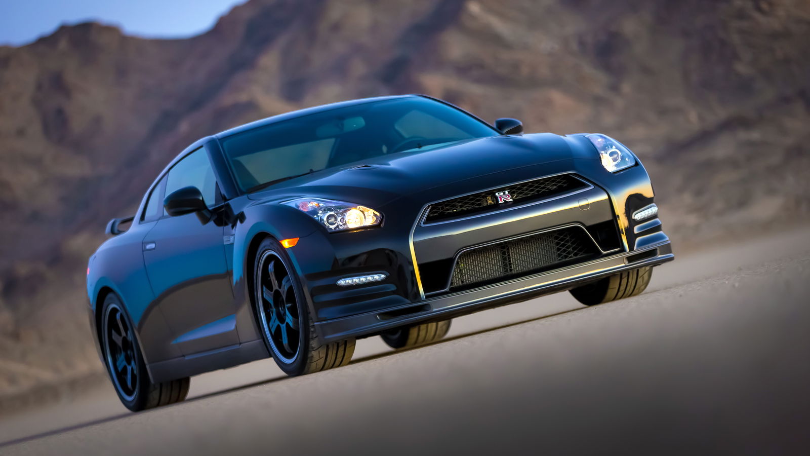 Nissan Might Make A GT-R That'll Drive Itself Around The 'Ring