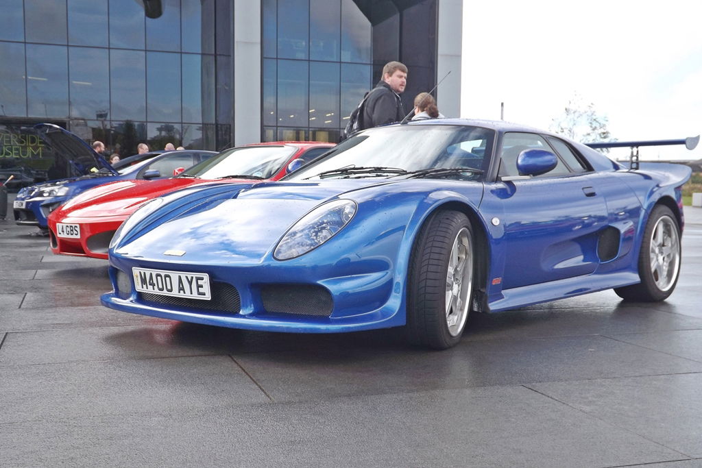 6 Ordinary Cars That Share Engines With Exotics