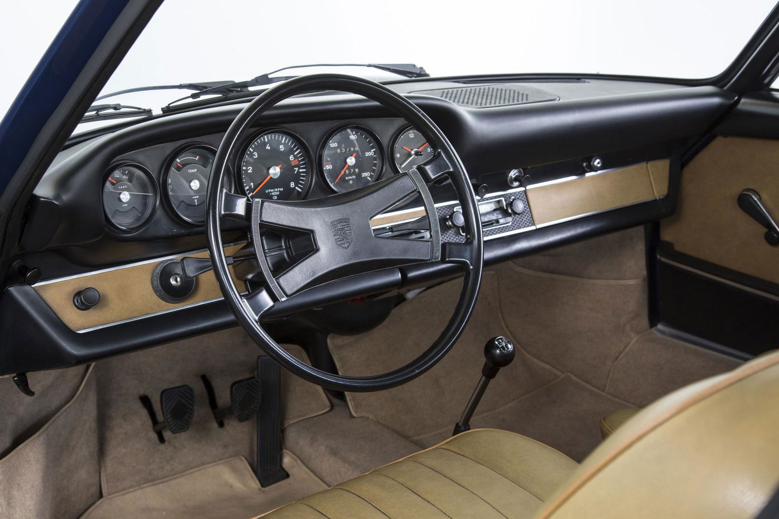 Why I'm In Love With The Spectacular Jaguar XJ12C Broadspeed