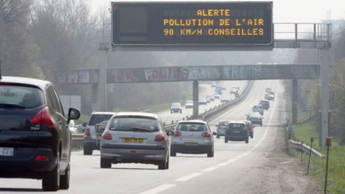 Paris Is Banning Thousands Of Older Vehicles To Clean Up Its Smog-Filled Streets