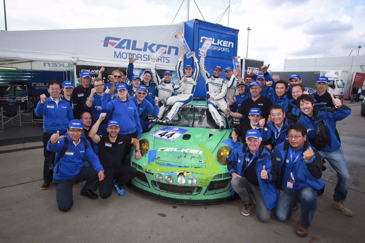 After 24 hours solid racing, Falken's 911 looked wonderfully battle scarred