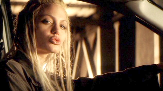 8 Benefits Of Being A Car-Loving Singleton