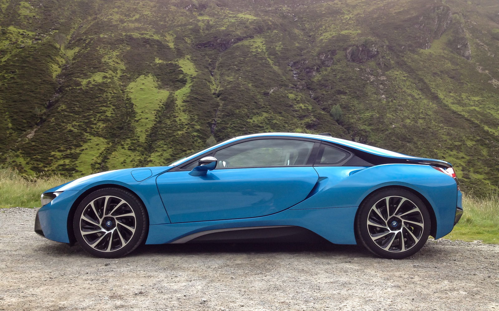 BMW's Striking i8 Is A Sexy, 911-Eating Hybrid With Brawn And Brains Aplenty