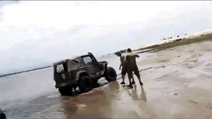 10 Things You Should Have In Your Car For Ultimate Survival