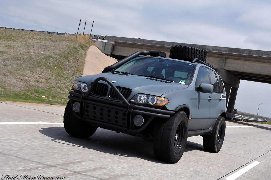 8 Lifted Cars That Look Absolutely Amazing