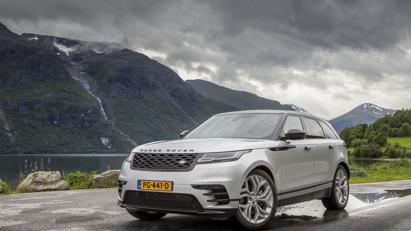 Land Rover Is Designing A Soft-Roader Called The Road Rover