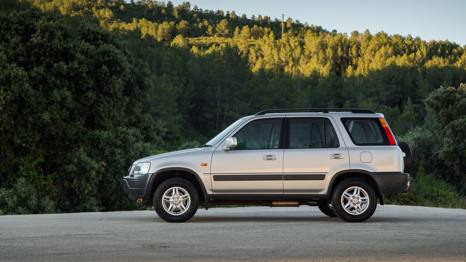 I Really Want A First-Gen Honda CR-V, And You Should Too
